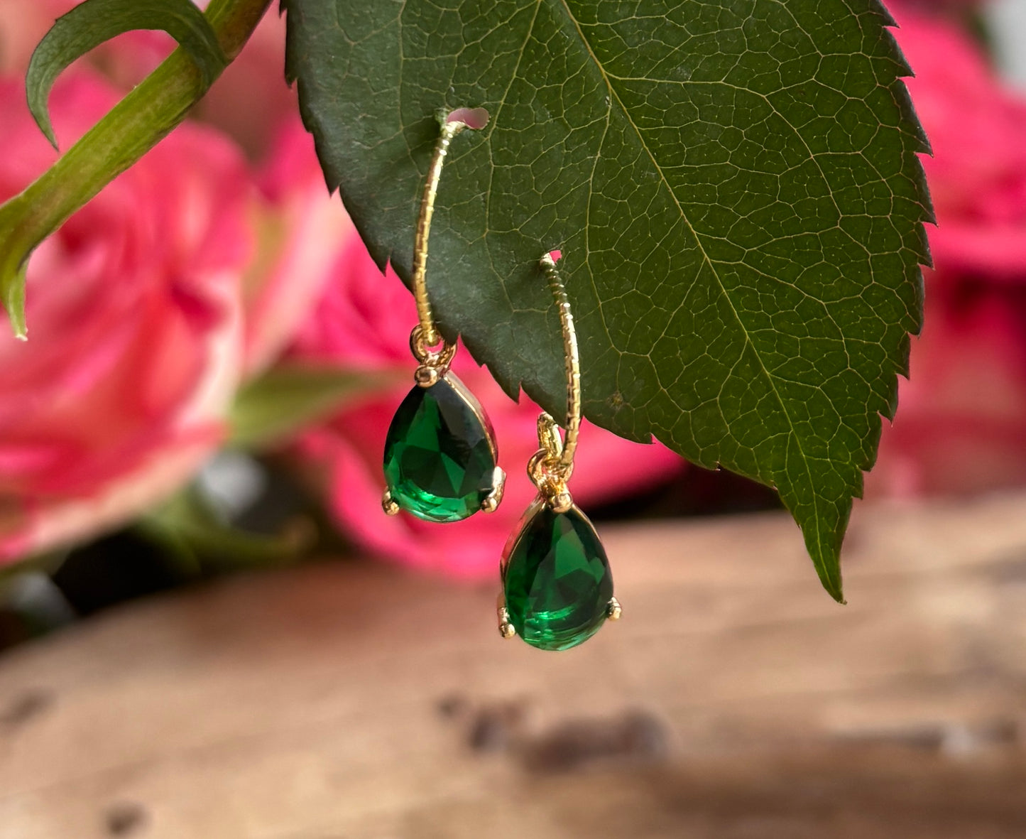 14ct Gold Plated Faceted Green Glass Drop Earrings