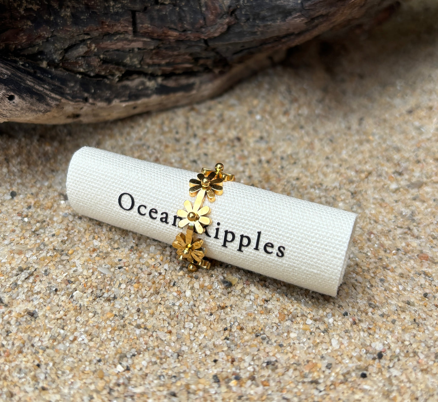 18ct Gold Plated Adjustable Daisy Ring