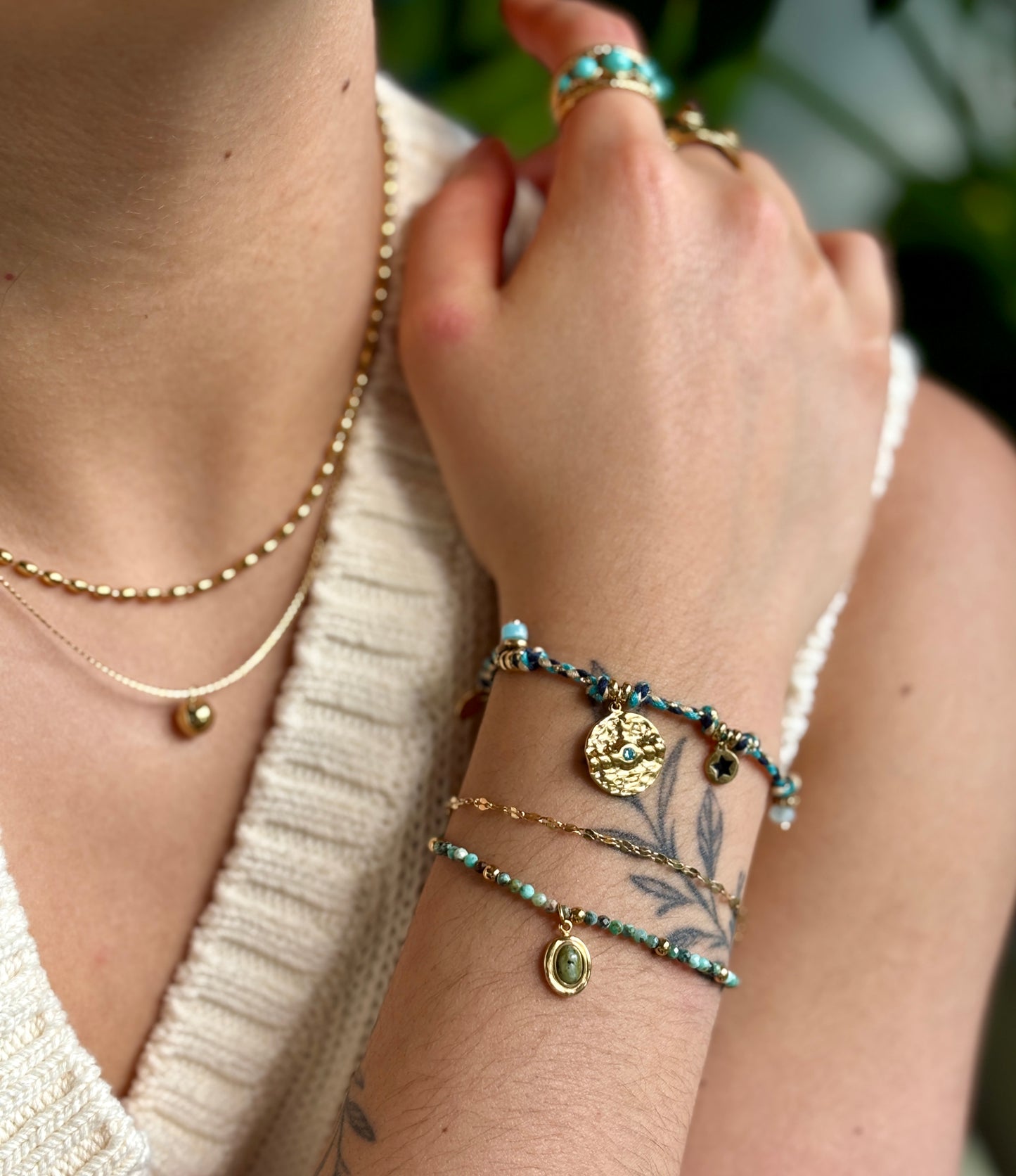 18ct Gold Plated Hammered Disc Rope Bracelet