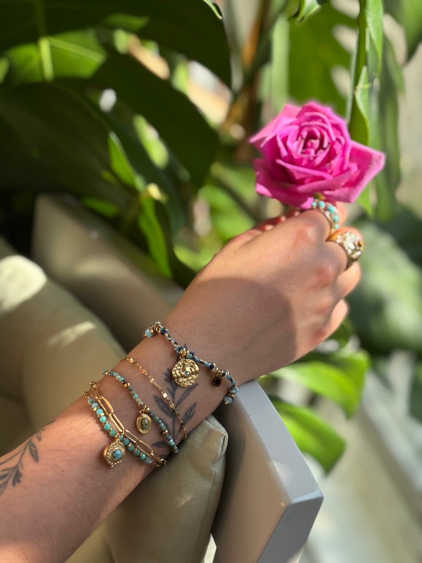 18ct Gold Plated Hammered Disc Rope Bracelet