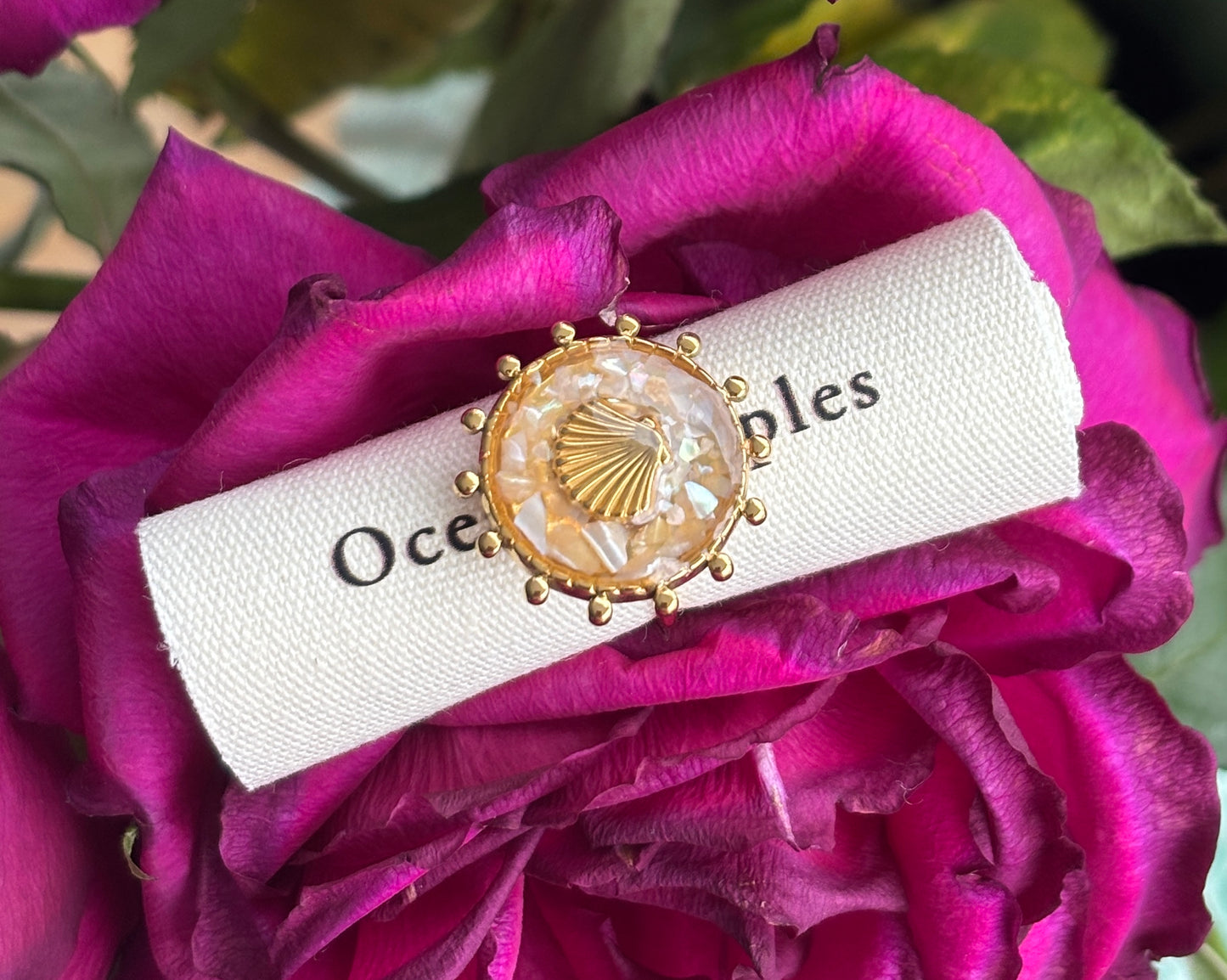 18ct Gold Plated Mother of Pearl Shell Ring