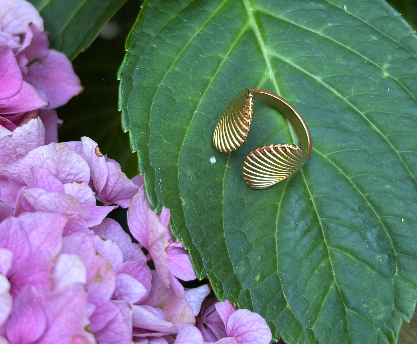 18ct Gold Plated Adjustable Shell Ring