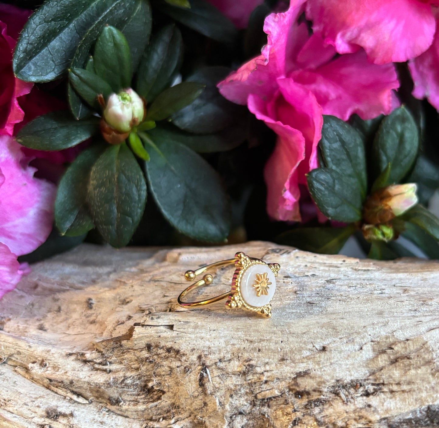 18ct Gold Plated White Quartz Star Adjustable Ring