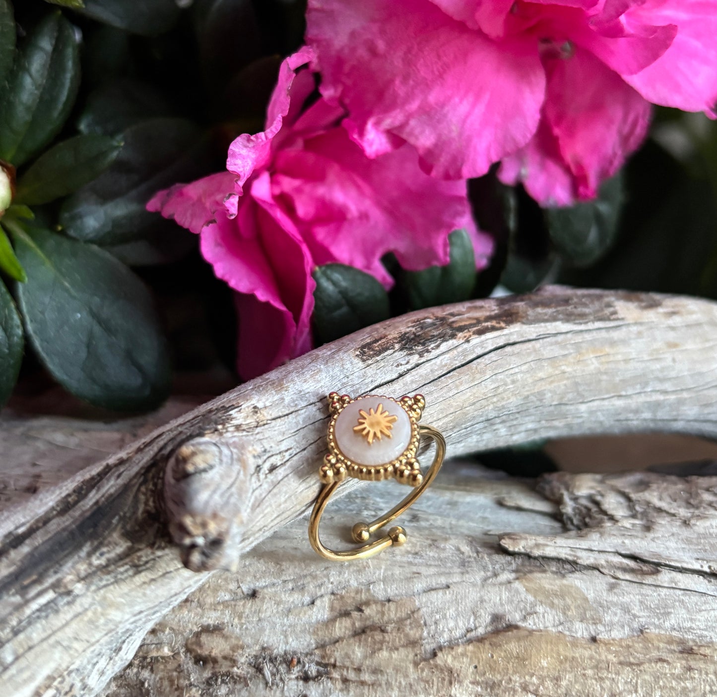 18ct Gold Plated White Quartz Star Adjustable Ring
