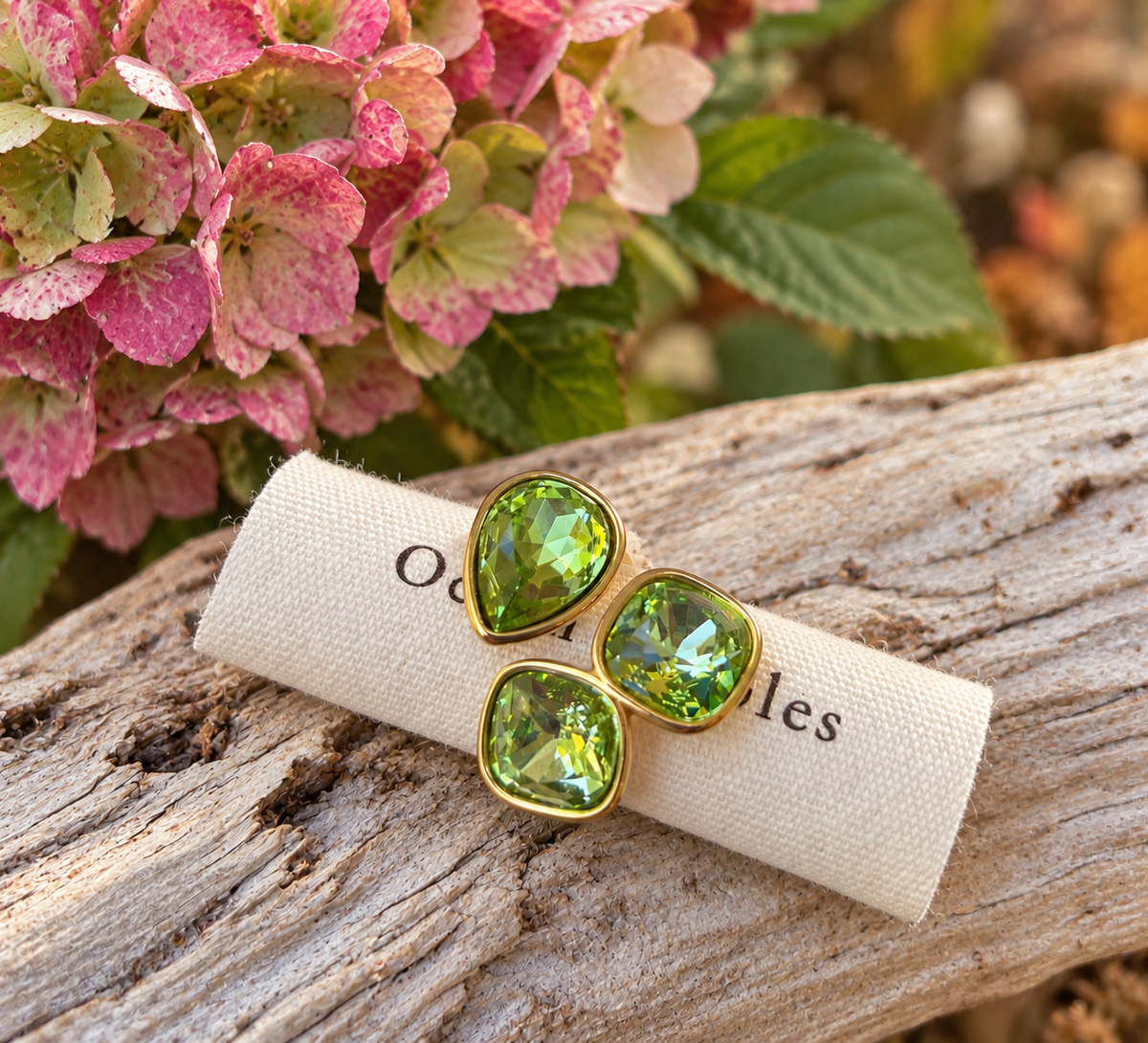18ct Gold Plated Lime Green Faceted Glass Ring