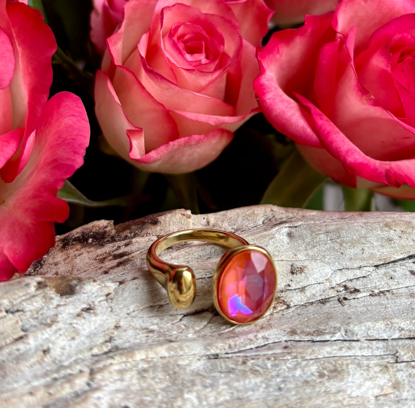 18ct Gold Plated Faceted Glass Ring - Available in Two Colours