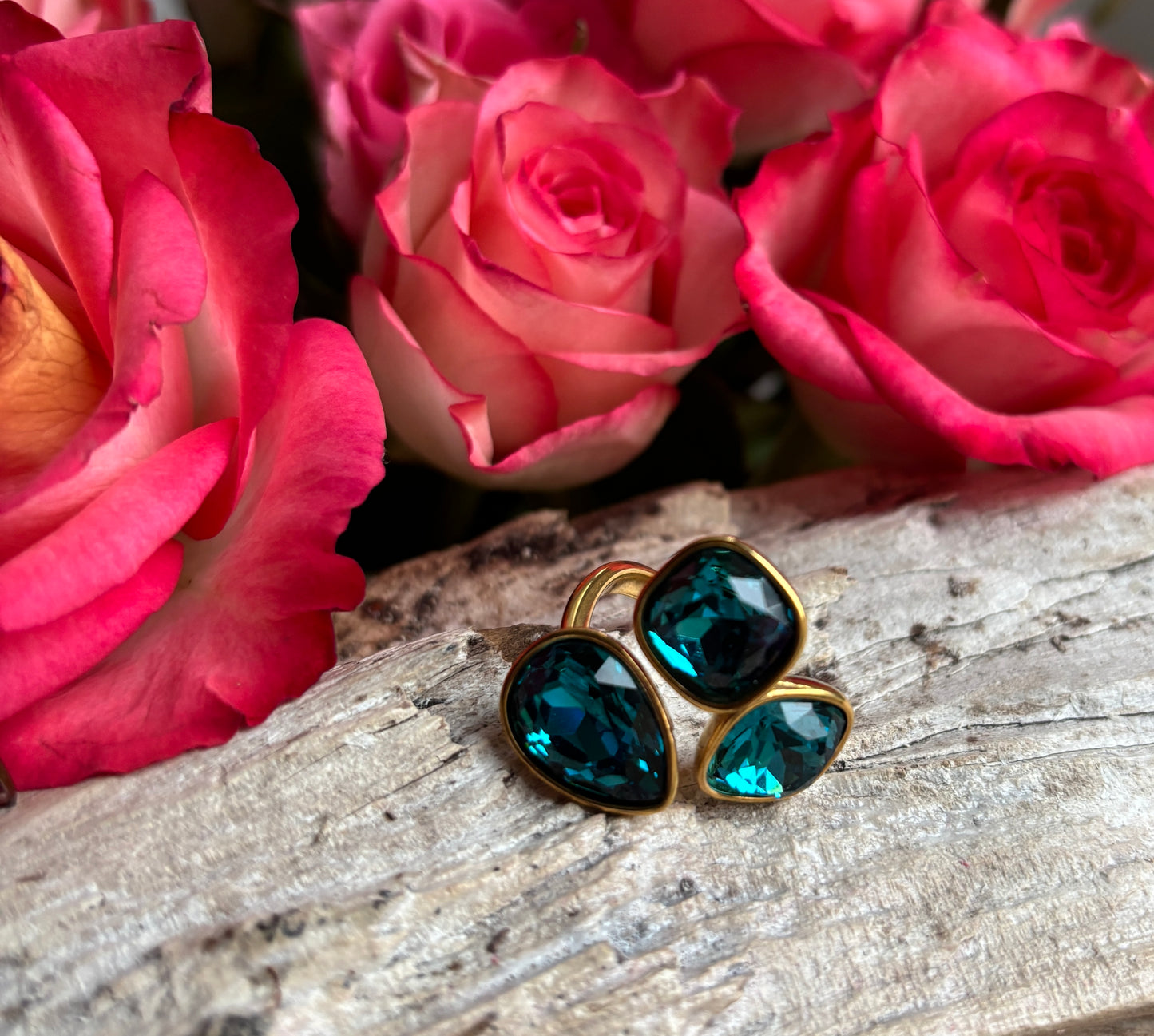 18ct Gold Plated Teal Faceted Glass Ring