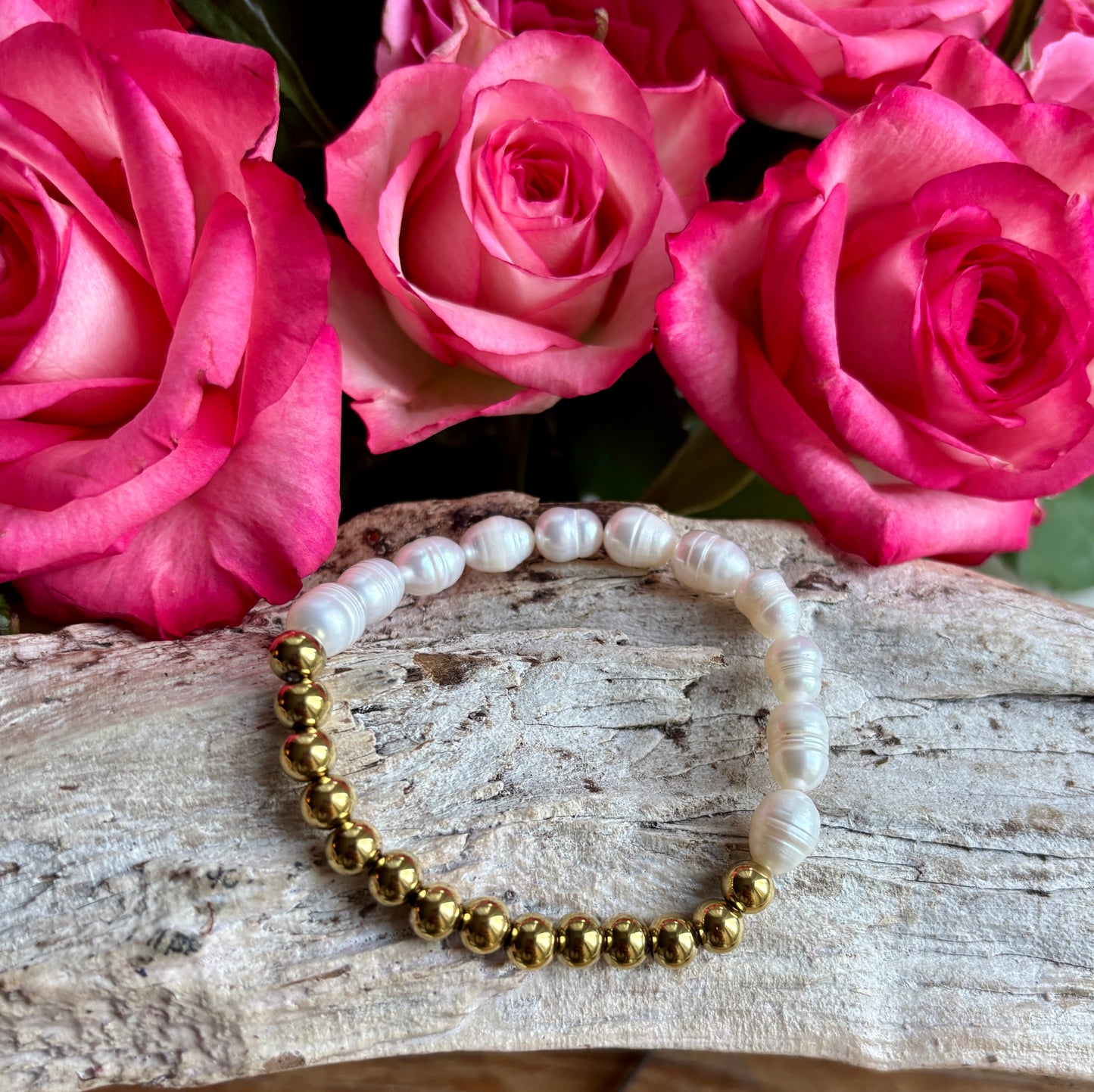 18ct Gold Plated Fresh Water Pearl Elastic Bracelet