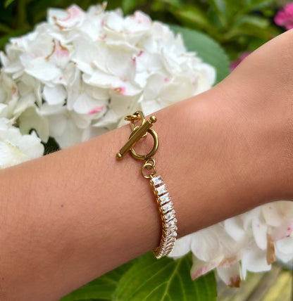 18ct Gold Plated Cubic Zirconia T-Bar Bracelet