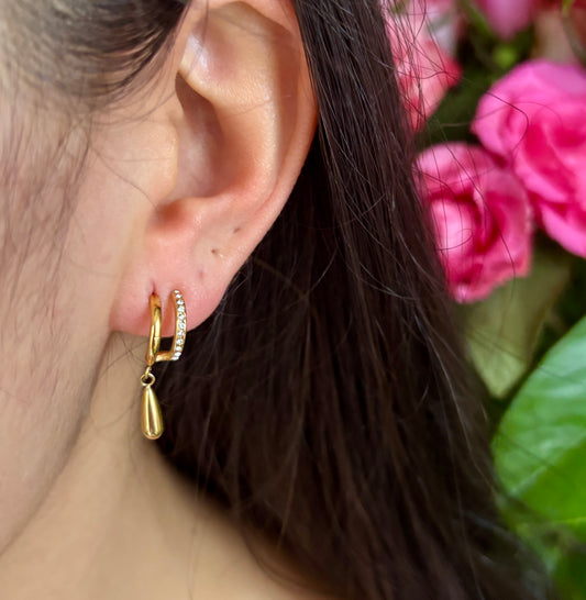 18ct Gold Plated Cubic Zirconia Teardrop Earrings