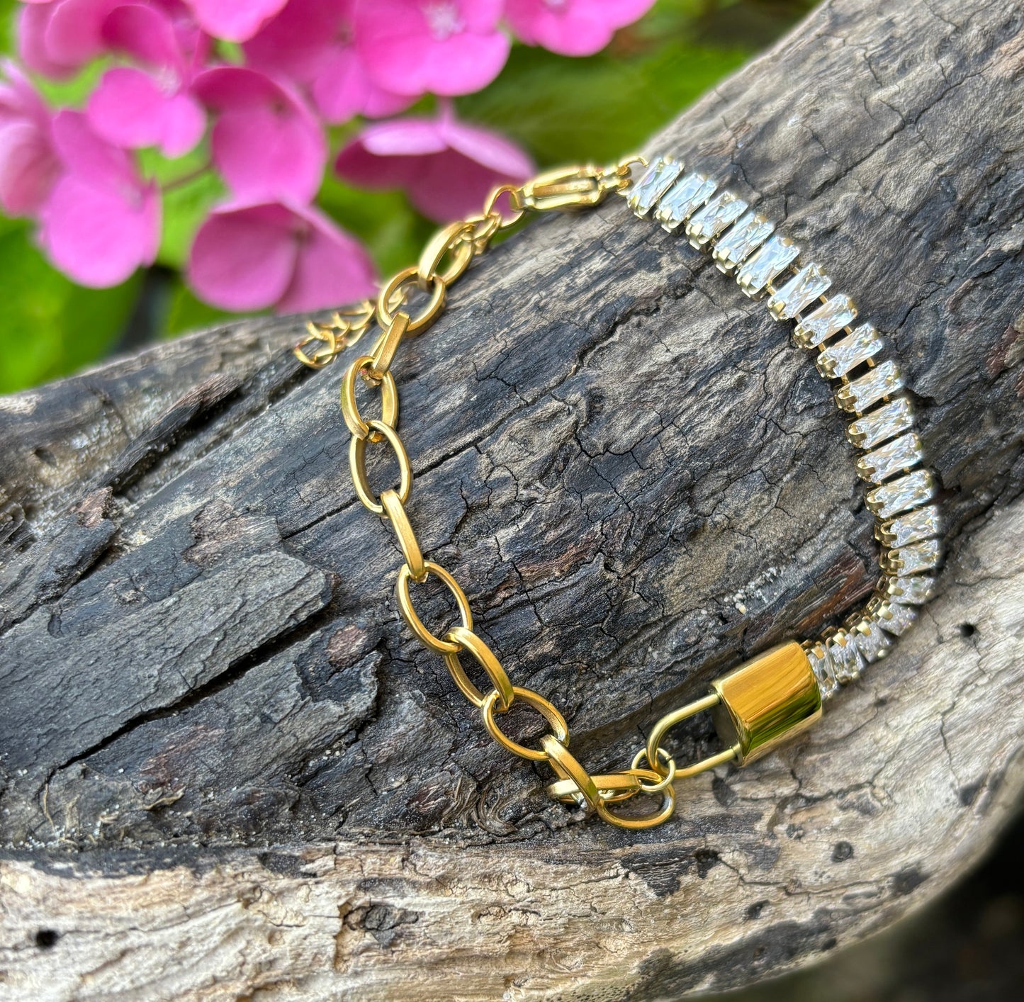 18ct Gold Plated Cubic Zirconia Gold Lock Bracelet