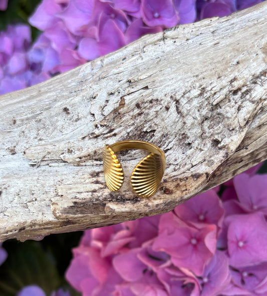 18ct Gold Plated Adjustable Shell Ring 