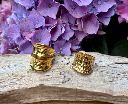 18ct Gold Plated Hammered Wide Band Ring - Size 7 / UK Size O