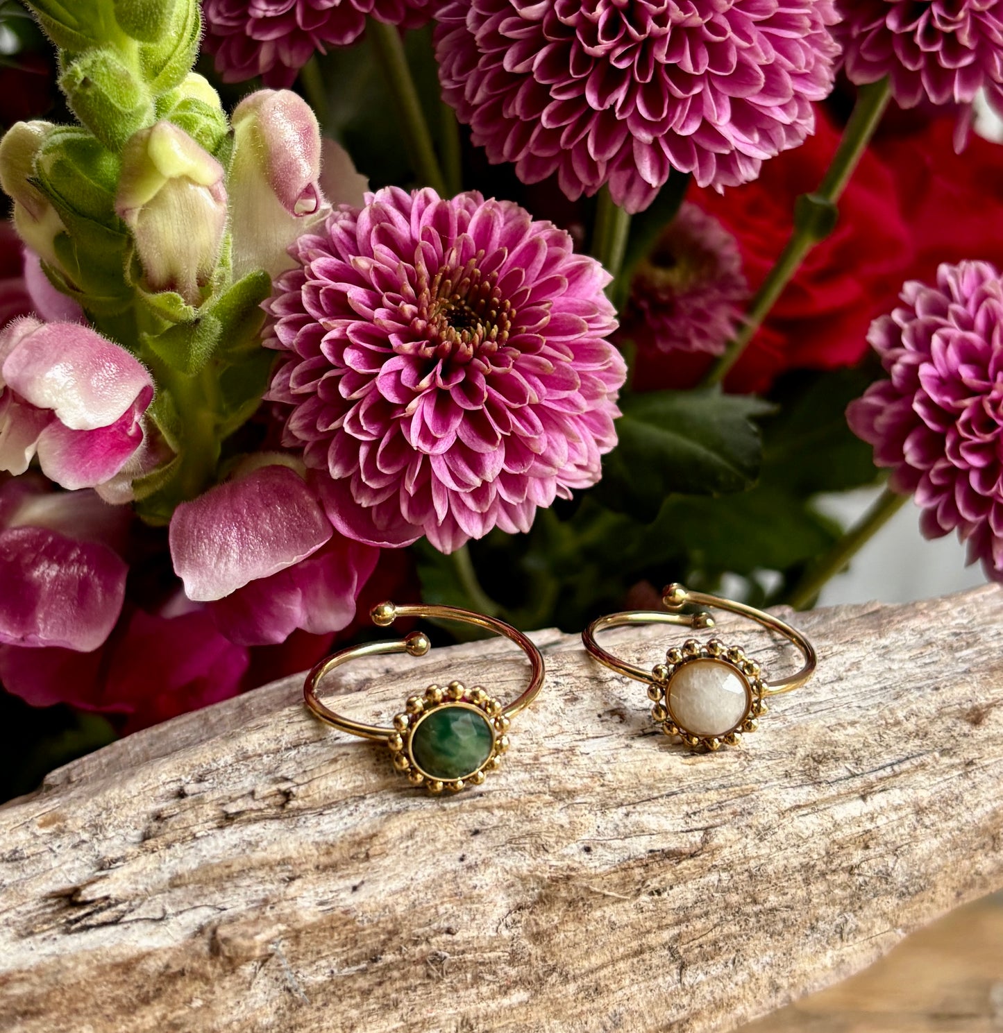 18ct Gold Plated Natural Stone Flower Ring